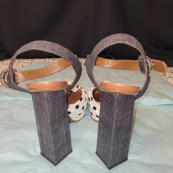 NEW - Dolce & Gabbana Heels - Picture 3 of 10